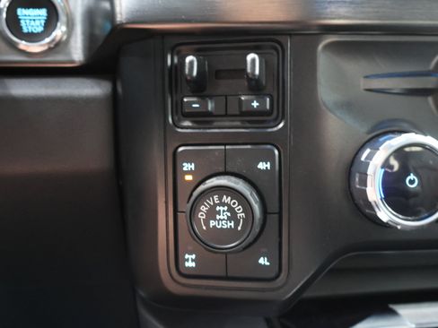 Used 2024 Ford F350 Lariat w/ Tremor Off-Road Package AWD/4WD image 55