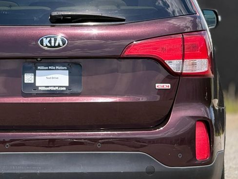 Used 2015 Kia Sorento LX FWD image 14