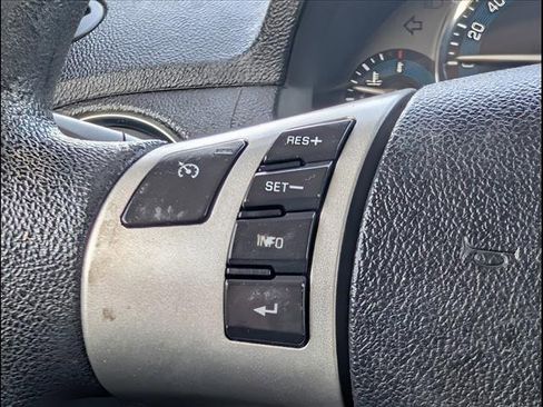 Used 2011 Chevrolet HHR LT image 17