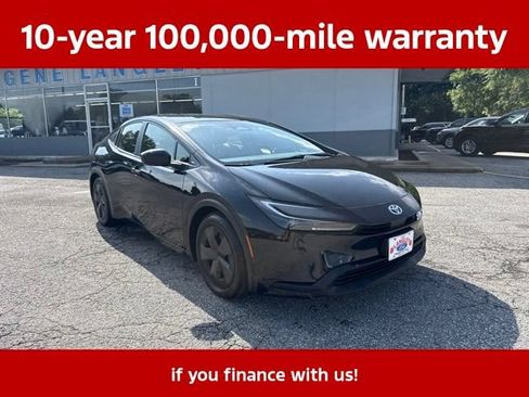 Used 2025 Toyota Prius LE FWD image 10