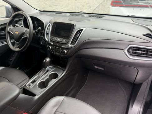 Used 2020 Chevrolet Equinox Premier image 17