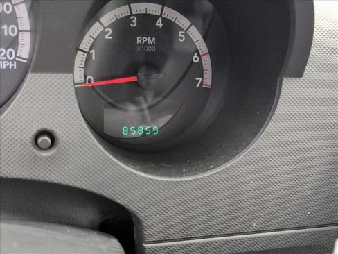 Used 2008 Dodge Nitro SXT AWD/4WD image 3