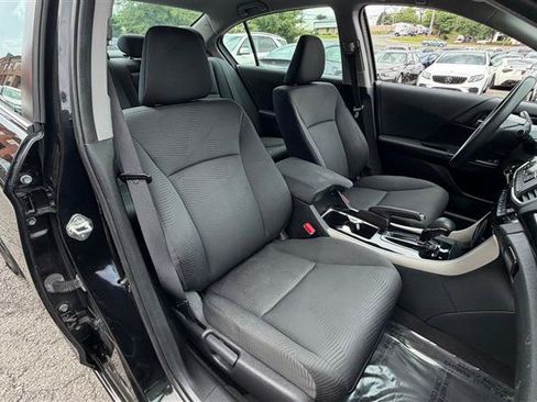 Used 2016 Honda Accord LX image 15