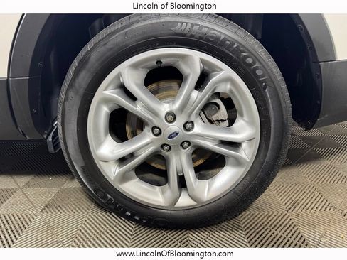 Used 2015 Ford Explorer Limited w/ Equipment Group 302A AWD/4WD image 23