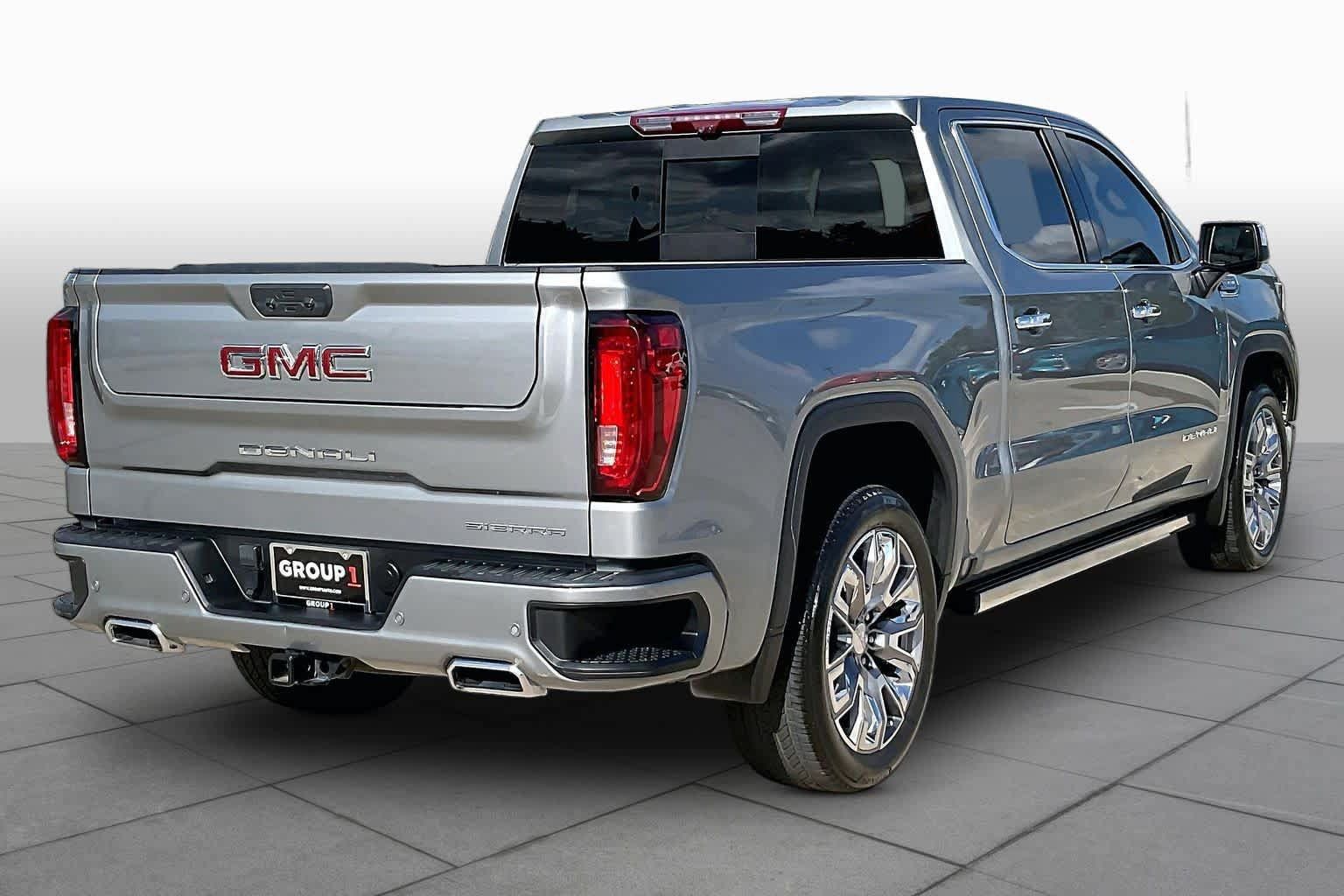 Used 2024 GMC Sierra 1500 Denali w/ Denali Reserve Package AWD/4WD image 13