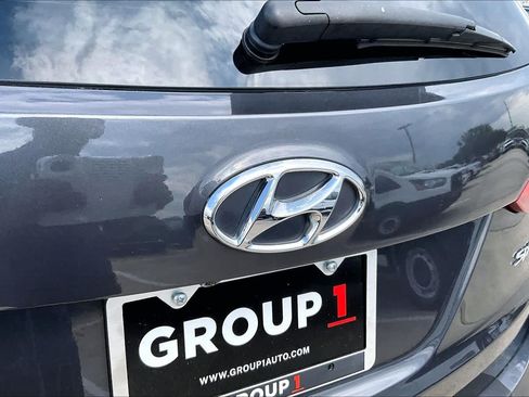 Used 2018 Hyundai Santa Fe Sport w/ 2.4L Tech Package 04 FWD image 10