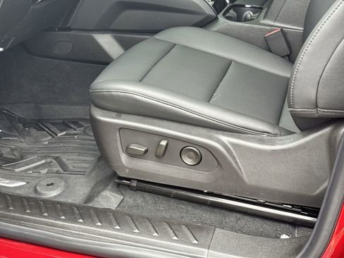 Used 2025 Chevrolet Colorado Trail Boss image 17