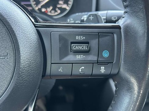 Used 2021 Nissan Rogue SV w/ Premium Package FWD image 24