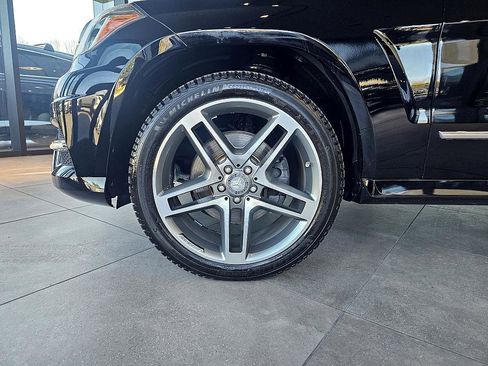 Used 2013 Mercedes-Benz GLK 350 4MATIC image 10