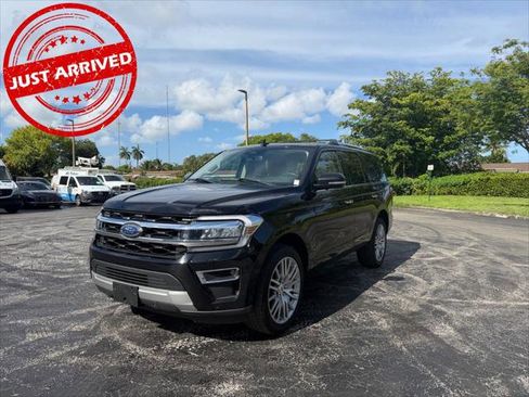 Used 2024 Ford Expedition Limited AWD/4WD image 1