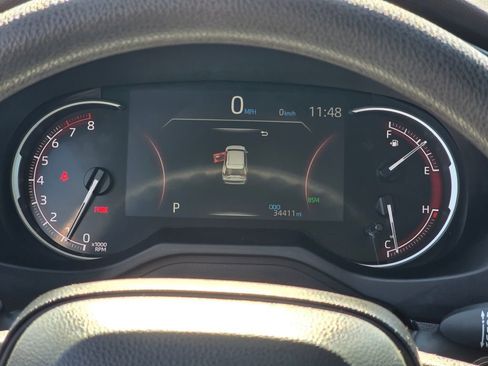 Used 2025 Toyota RAV4 XLE image 17