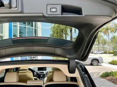 Certified 2023 Acura RDX FWD w/ Technology Package image 13