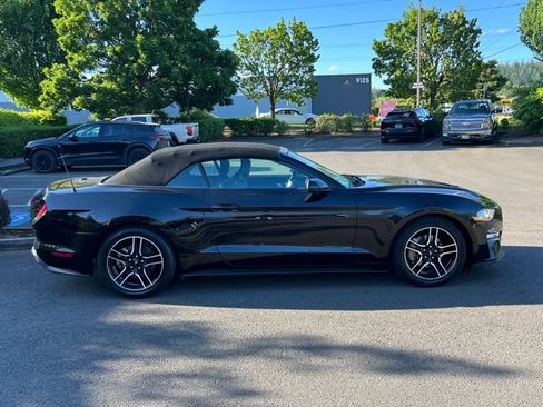 Used 2022 Ford Mustang Premium RWD image 8