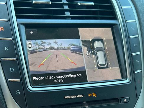 Used 2020 Lincoln Nautilus Reserve w/ Equipment Group 201A image 13