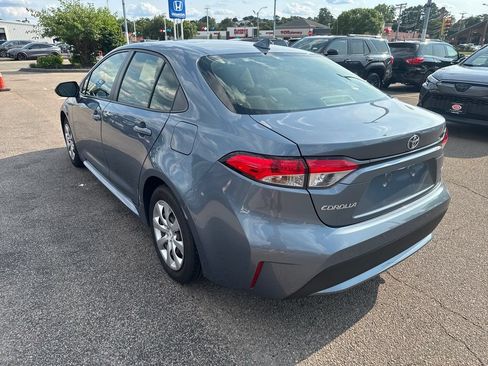 Used 2021 Toyota Corolla LE FWD image 5