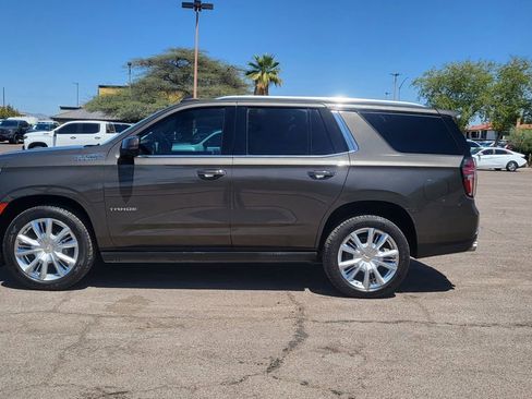 Used 2021 Chevrolet Tahoe High Country w/ Premium Package RWD image 5