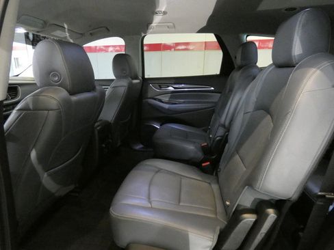 Used 2021 Buick Enclave Essence FWD image 24
