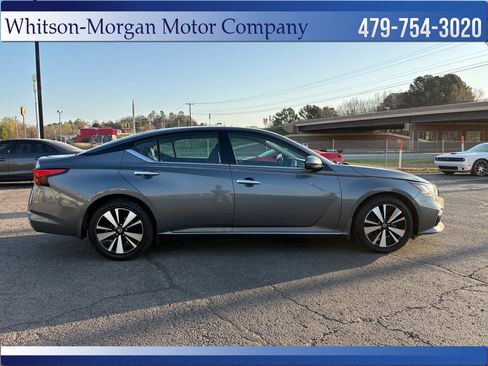Used 2021 Nissan Altima 2.5 SL FWD image 4