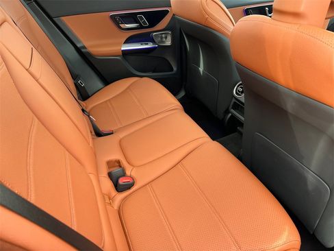 Certified 2025 Mercedes-Benz GLC 300 4MATIC image 19