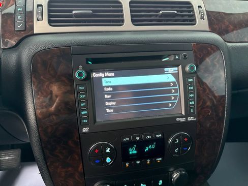 Used 2014 GMC Yukon Denali AWD/4WD image 37