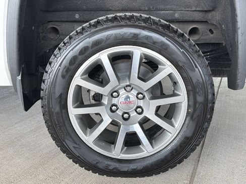 Used 2018 GMC Sierra 1500 Denali AWD/4WD image 24