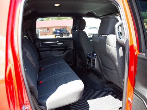 Used 2021 RAM 1500 Big Horn AWD/4WD image 22