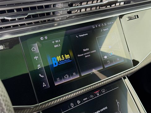 Used 2022 Audi RS Q8 image 15