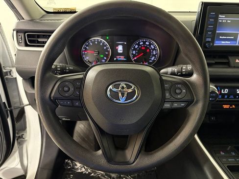 Used 2019 Toyota RAV4 XLE FWD image 20