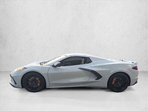Used 2022 Chevrolet Corvette Stingray Premium Conv w/ Z51 Performance Package RWD image 8