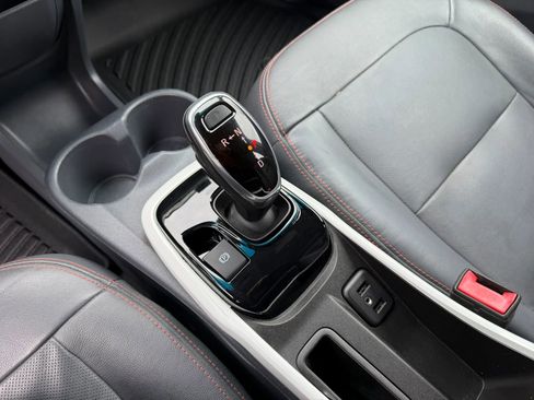 Used 2019 Chevrolet Bolt Premier w/ Infotainment Package image 25