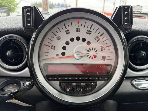 Used 2013 MINI Cooper Clubman FWD image 23