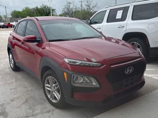 Used 2021 Hyundai Kona SE video 1