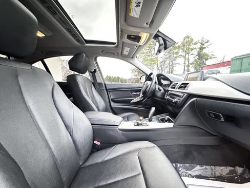 Used 2014 BMW 320i xDrive 320i xDrive AWD 4dr Sedan image 14