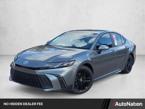 New 2026 Toyota Camry SE FWD image 1