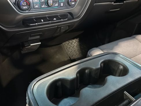 Used 2018 Chevrolet Silverado 1500 LT w/ True North Edition AWD/4WD image 23