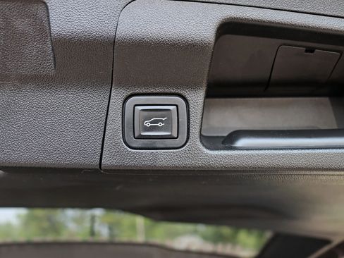 Used 2019 GMC Acadia Denali w/ Technology Package image 41