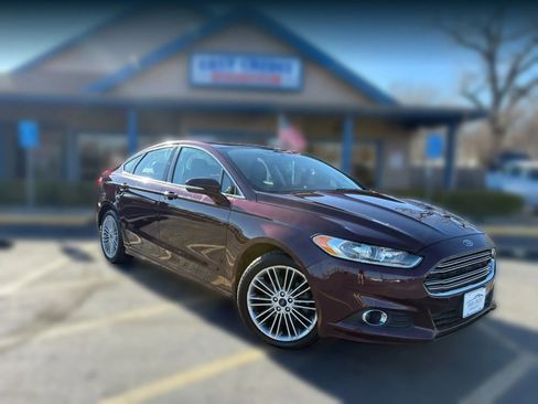 Used 2013 Ford Fusion SE image 1