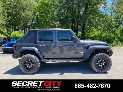 Used 2020 Jeep Wrangler Unlimited Sport S AWD/4WD image 4
