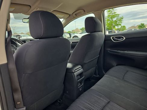 Used 2019 Nissan Sentra SV FWD image 16