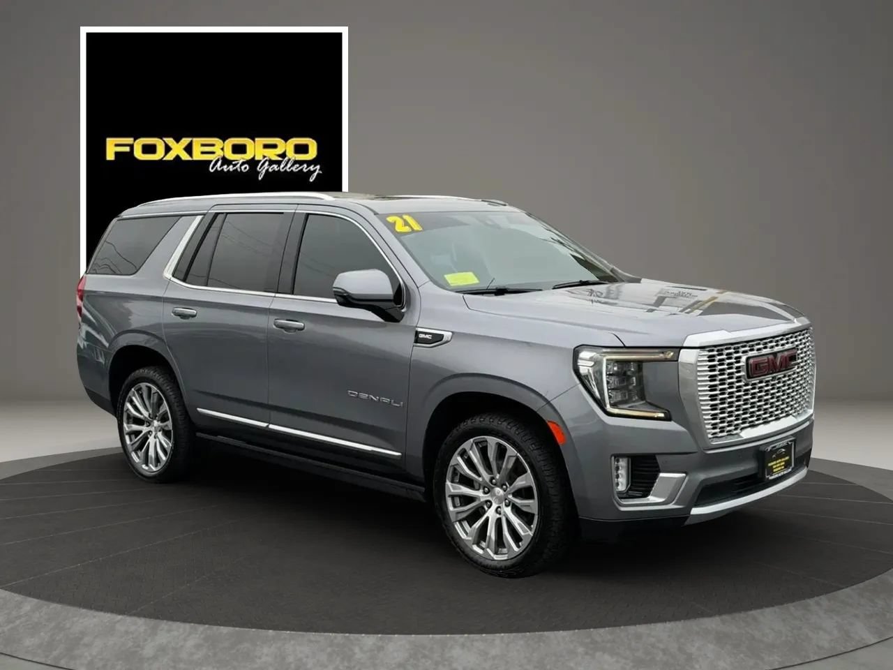 Used 2021 GMC Yukon Denali w/ Denali Premium Package AWD/4WD image 3