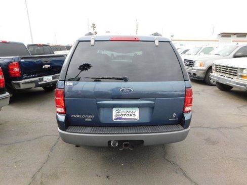 Used 2002 Ford Explorer XLT image 5