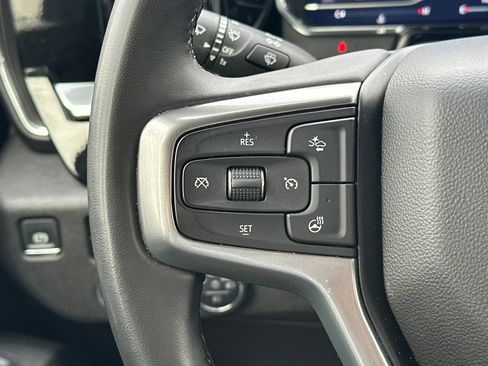 Used 2025 Chevrolet Silverado 2500 LT w/ Convenience Package image 27