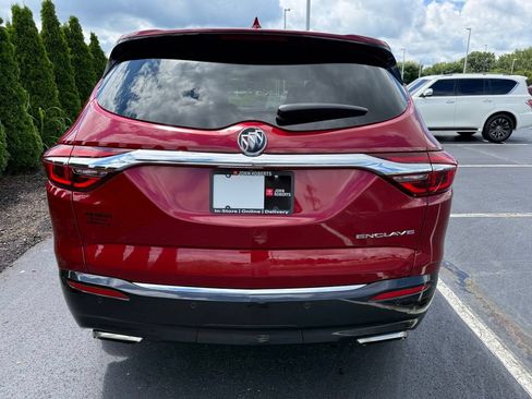 Used 2019 Buick Enclave Essence FWD image 3
