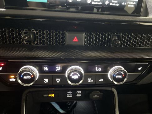 Used 2024 Honda CR-V Sport Touring image 19