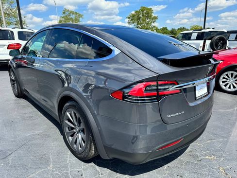 Used 2018 Tesla Model X 100D AWD/4WD image 3