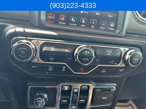 Used 2020 Jeep Gladiator Rubicon AWD/4WD image 25