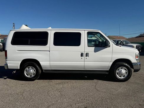 Used 2012 Ford E-250 and Econoline 250 w/ Premium Van Group image 4