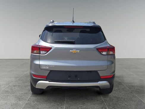 Used 2023 Chevrolet TrailBlazer LT FWD image 4