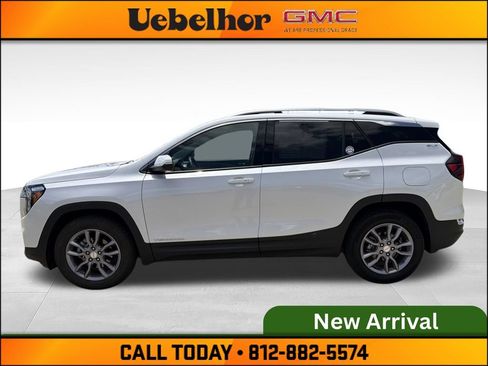 Used 2023 GMC Terrain SLT FWD image 16