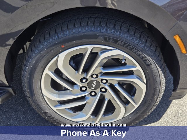 New 2026 Lincoln Navigator Premiere AWD/4WD image 15